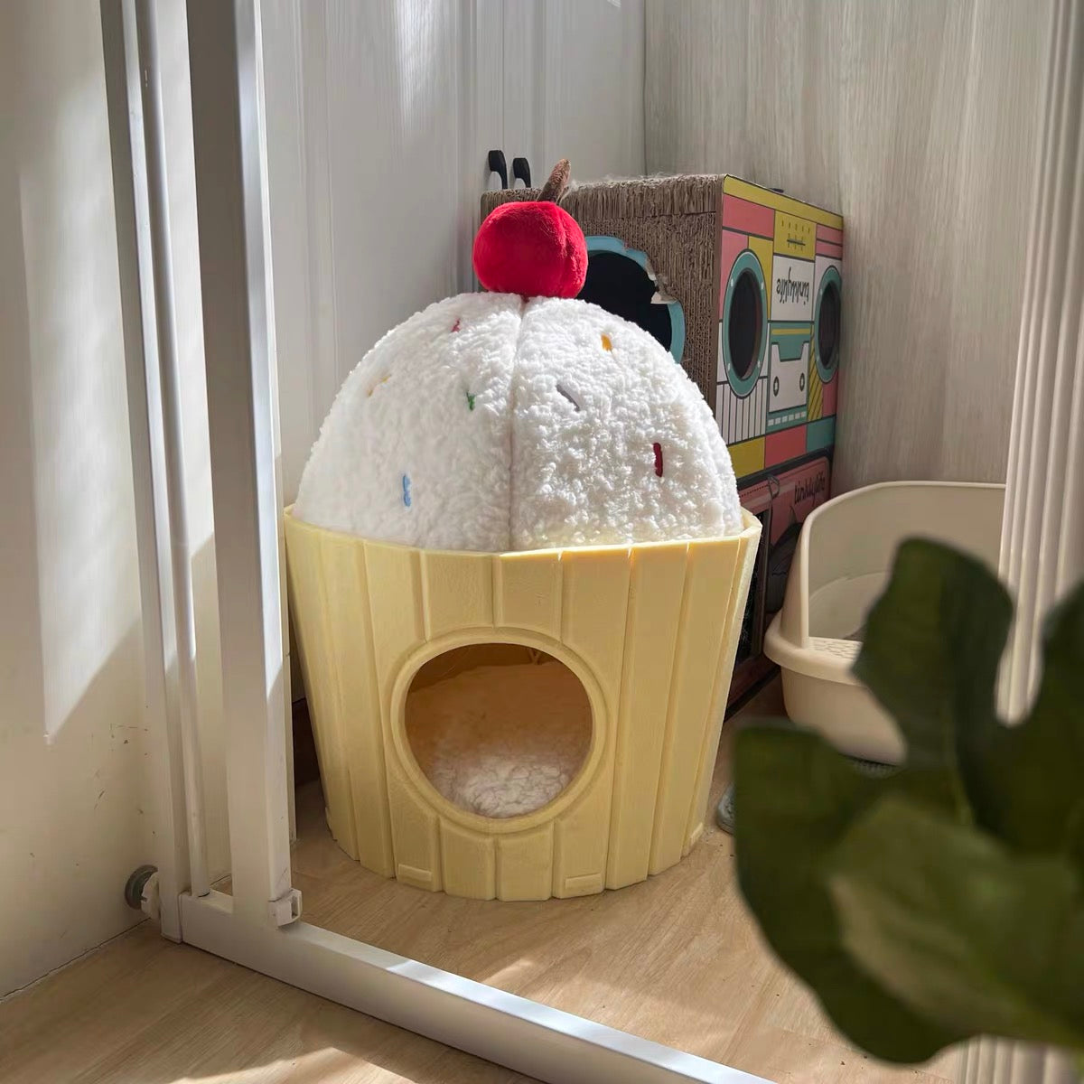 Foldable Cupcake Cat Bed with Washable Cushion,