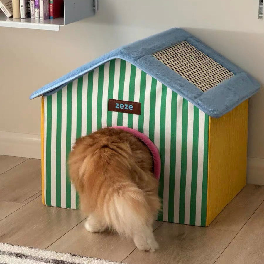 Zeze Foldable Cat House with Scratch Roof & Toy