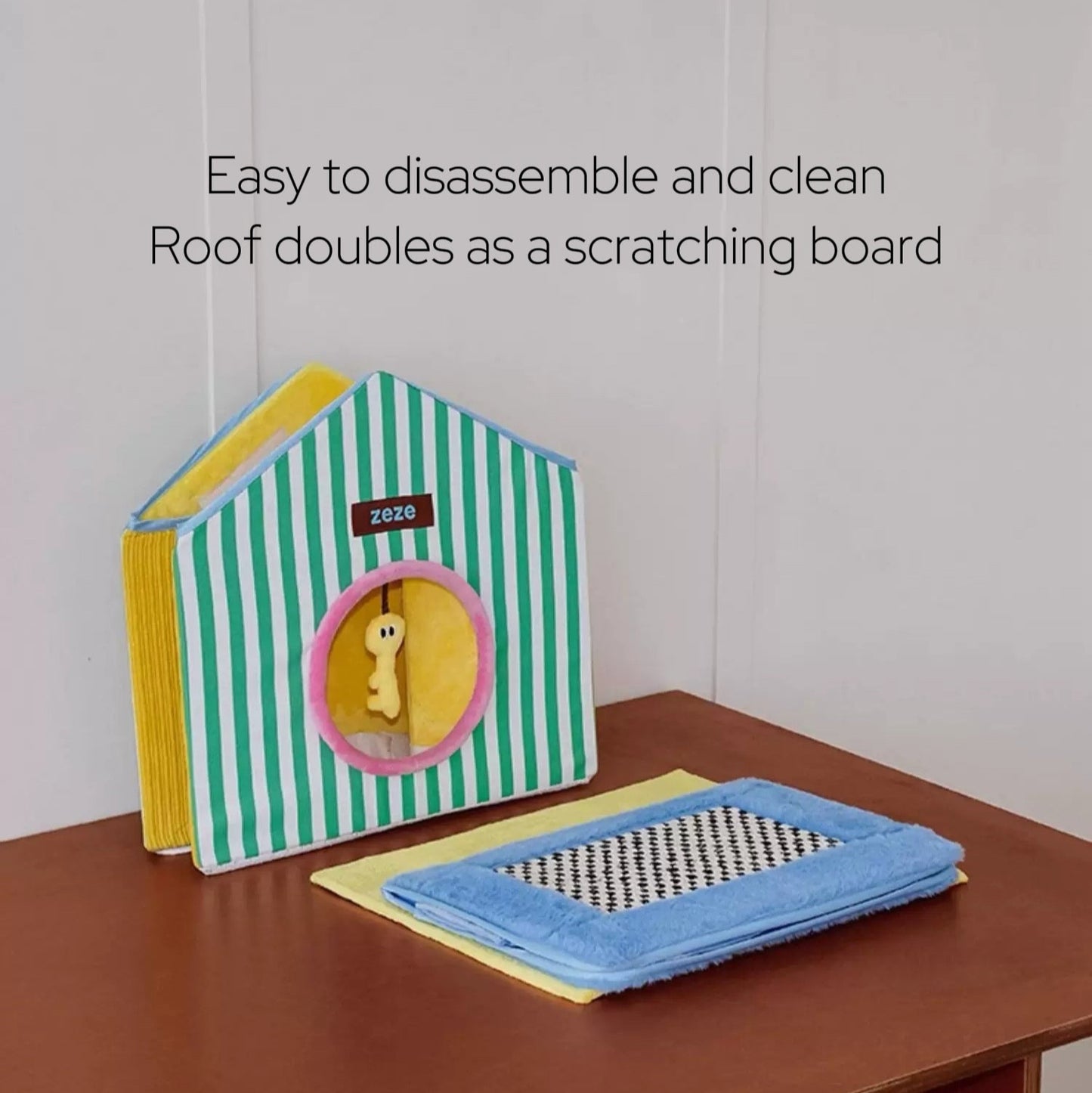 Zeze Foldable Cat House with Scratch Roof & Toy